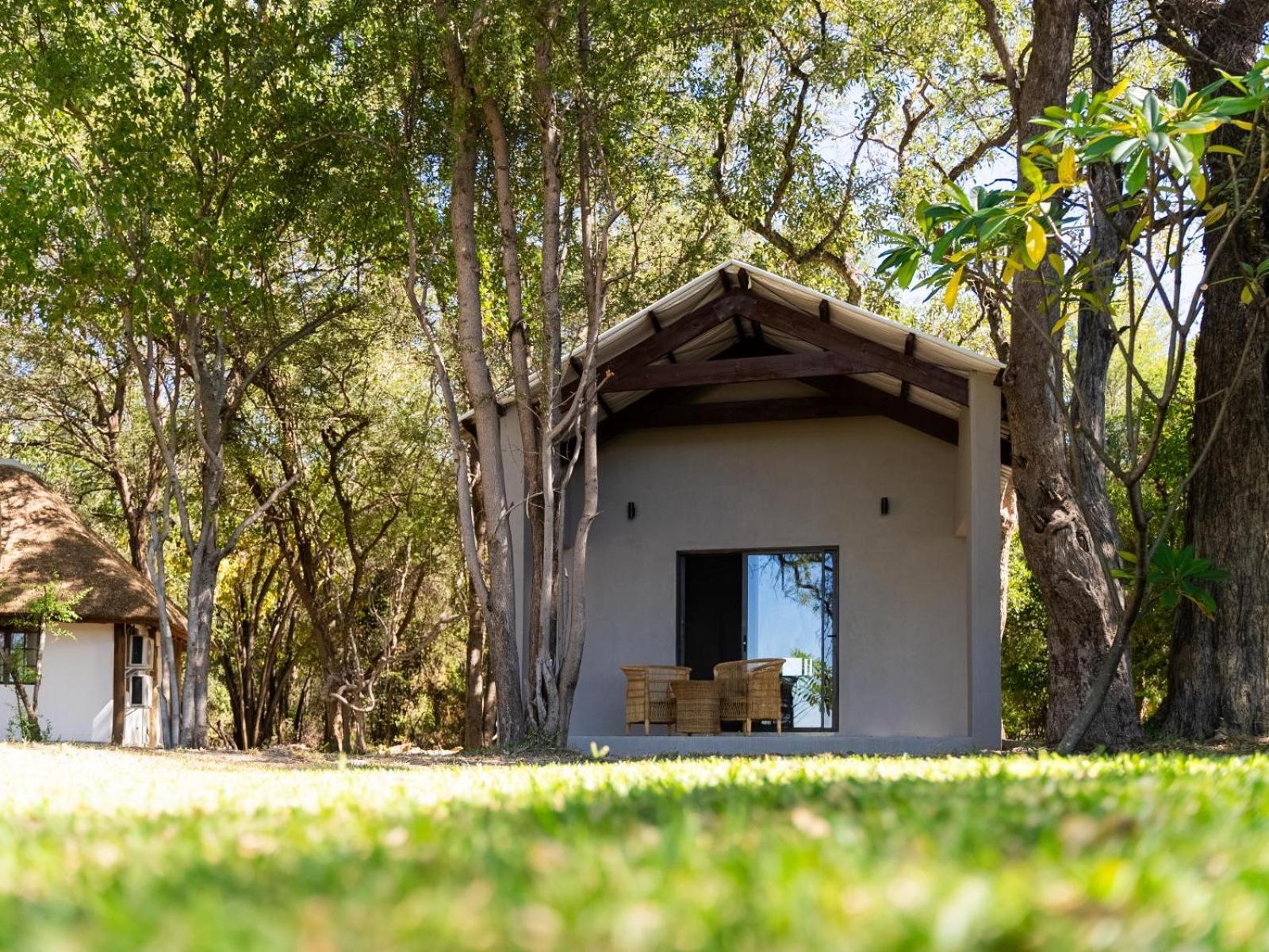 Shakawe River Lodge Exterior photo