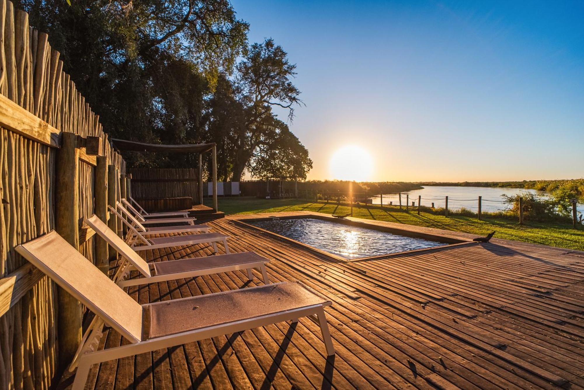 Shakawe River Lodge Exterior photo